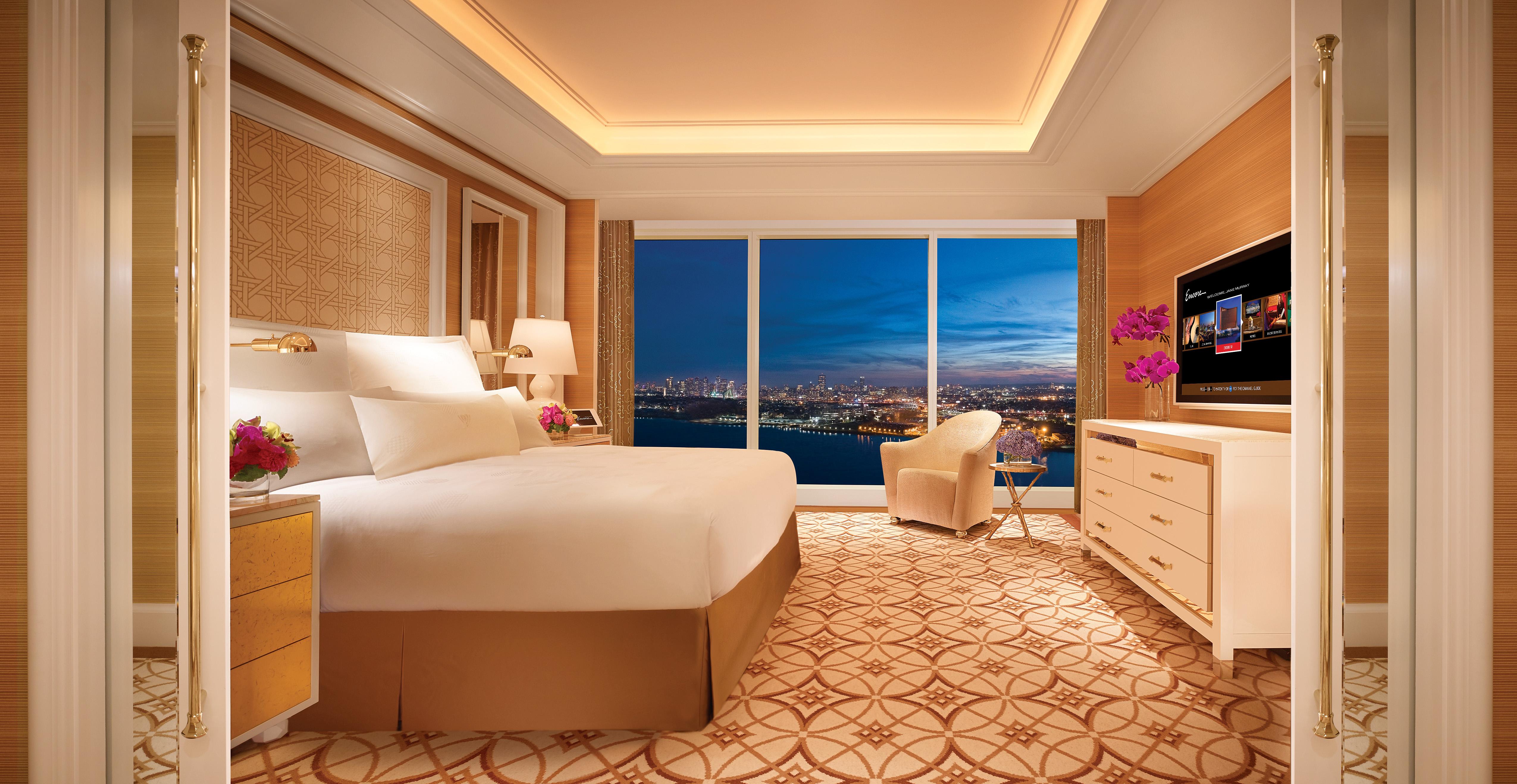 Encore Boston Harbor Everett Eksteriør bilde A bedroom at The Venetian Resort
