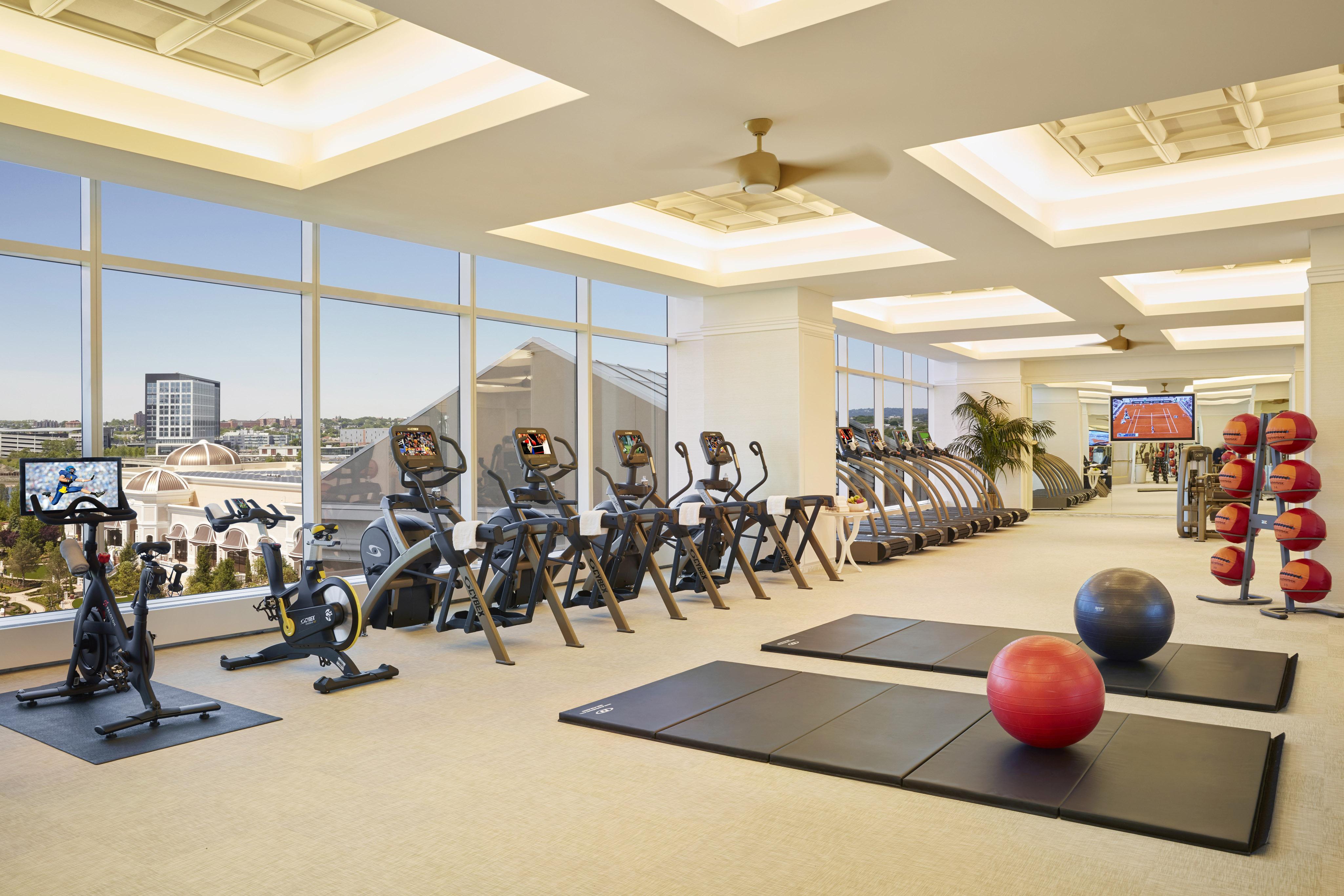 Encore Boston Harbor Everett Eksteriør bilde The gym at The Ritz-Carlton, Downtown, Los Angeles