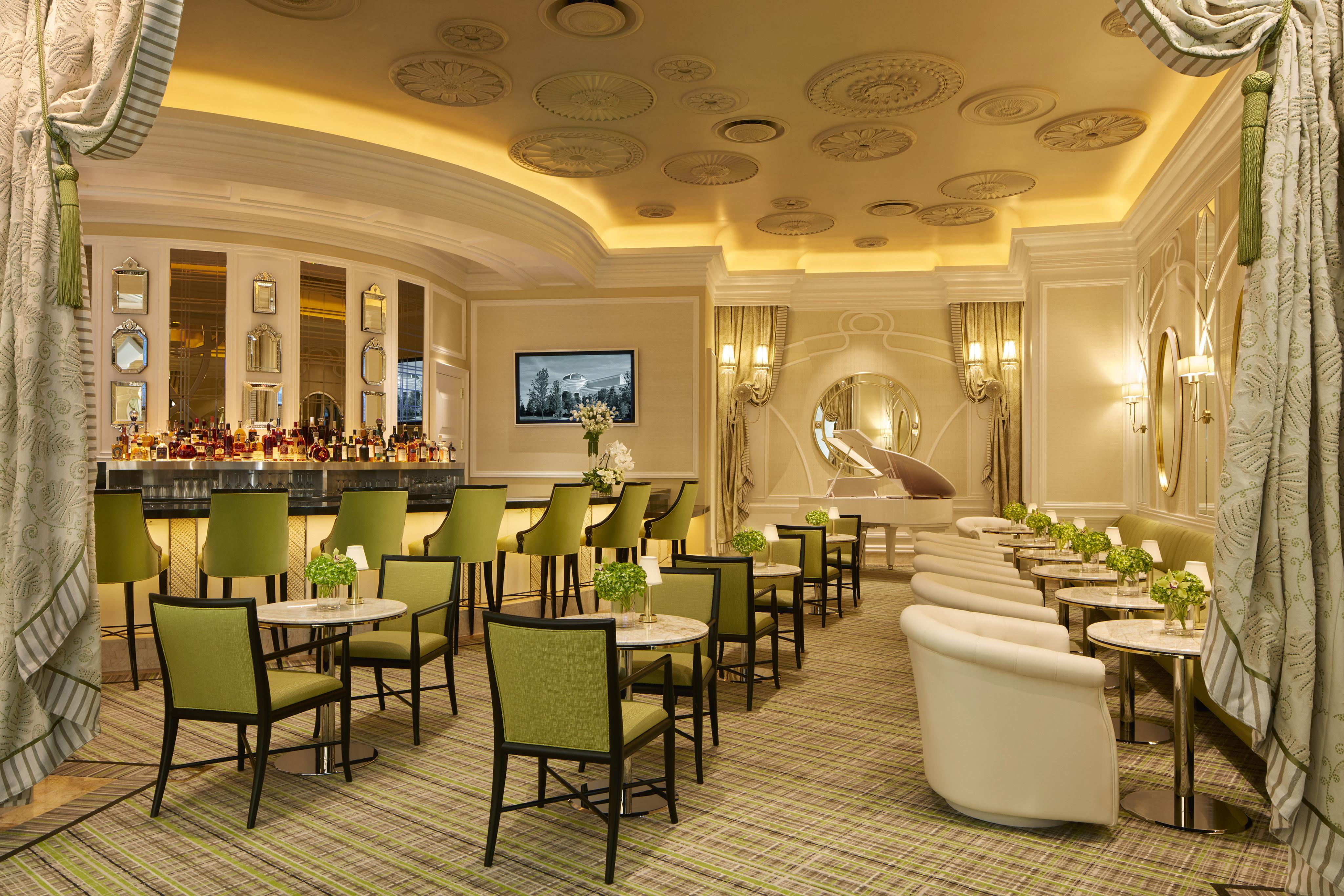 Encore Boston Harbor Everett Eksteriør bilde The Bar at The Ivy