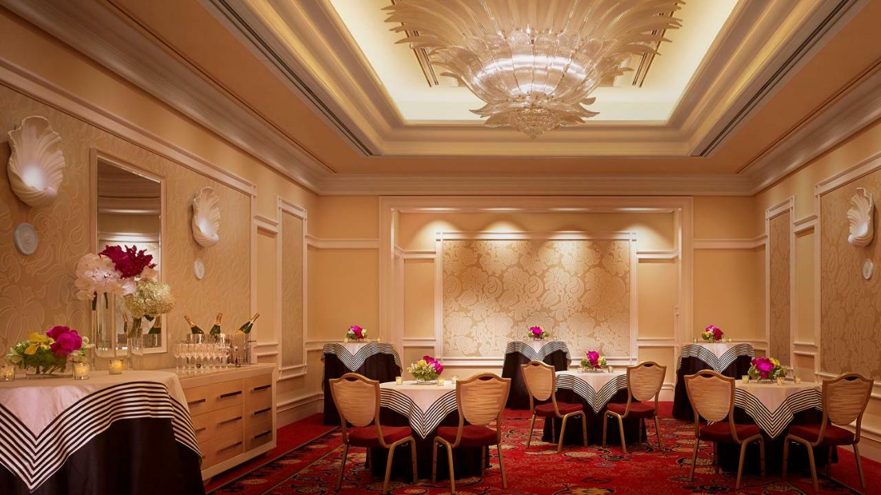 Encore Boston Harbor Everett Eksteriør bilde The private dining room at the restaurant